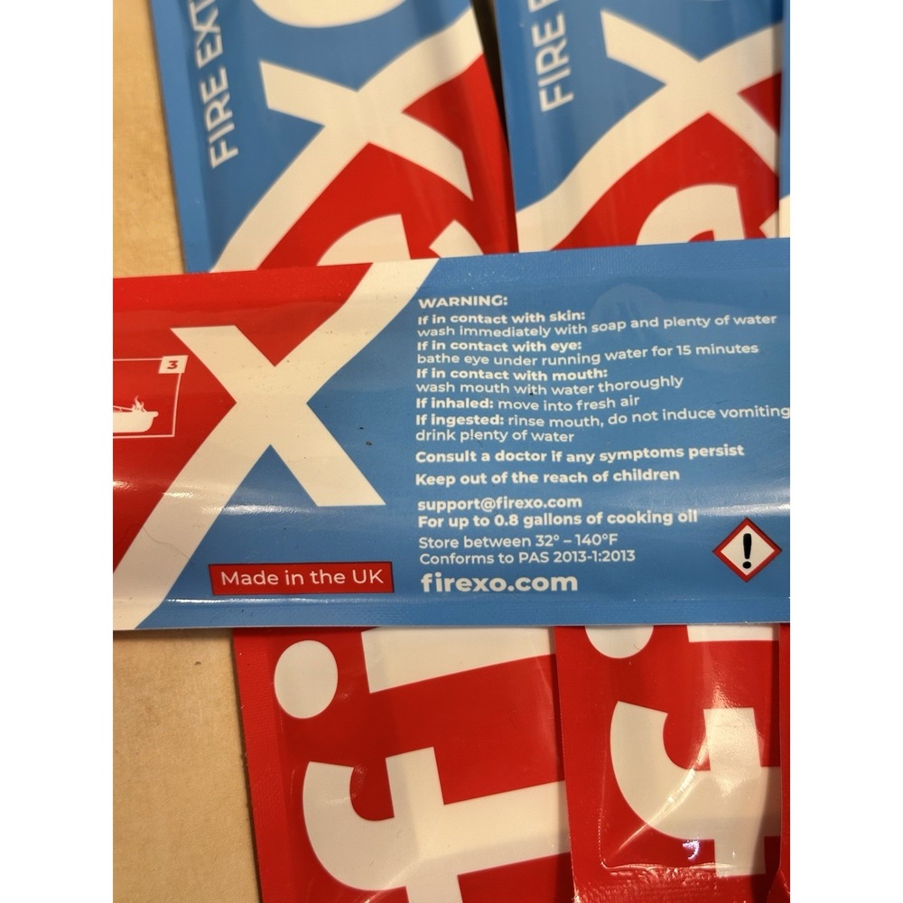 4 Pack‎ Firexo Cooking Pan Fire Extinguisher Sachets - Fire Blanket Alternative - Picture 2 of 4